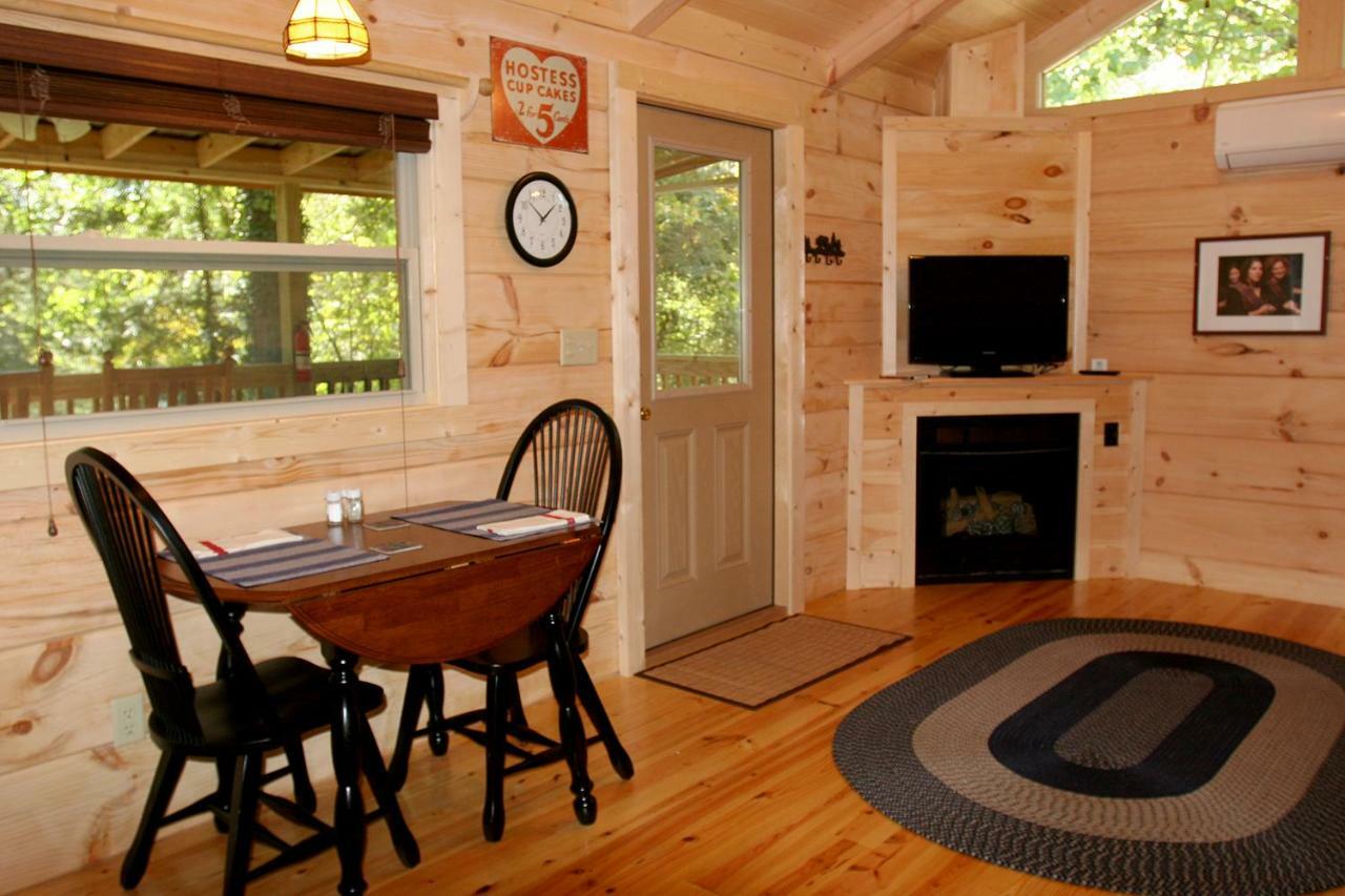 Pine Gables Cabins Βίλα Lake Lure Εξωτερικό φωτογραφία