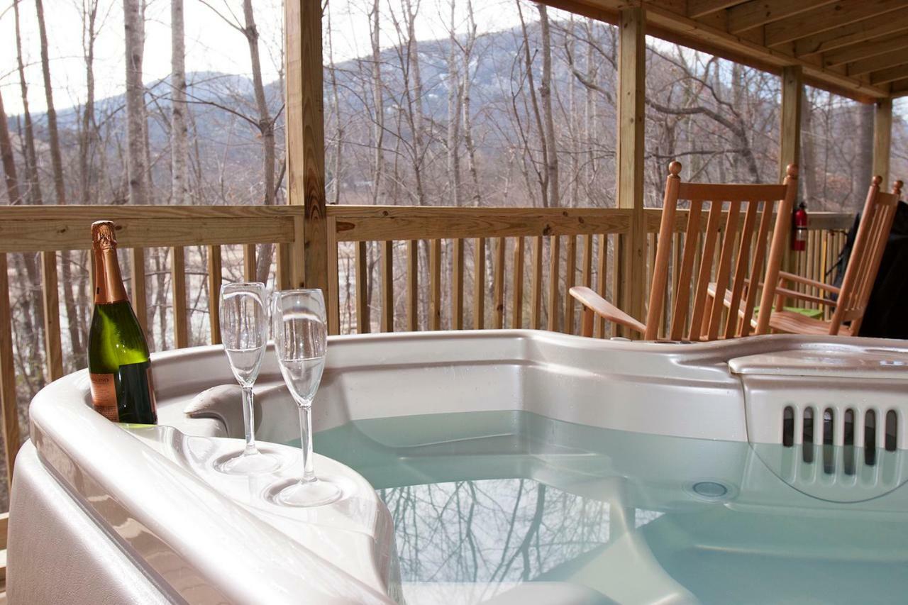 Pine Gables Cabins Βίλα Lake Lure Εξωτερικό φωτογραφία